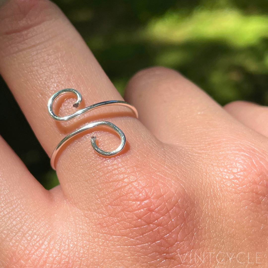 Large Single Swirl - Adjustable Stacking Ring