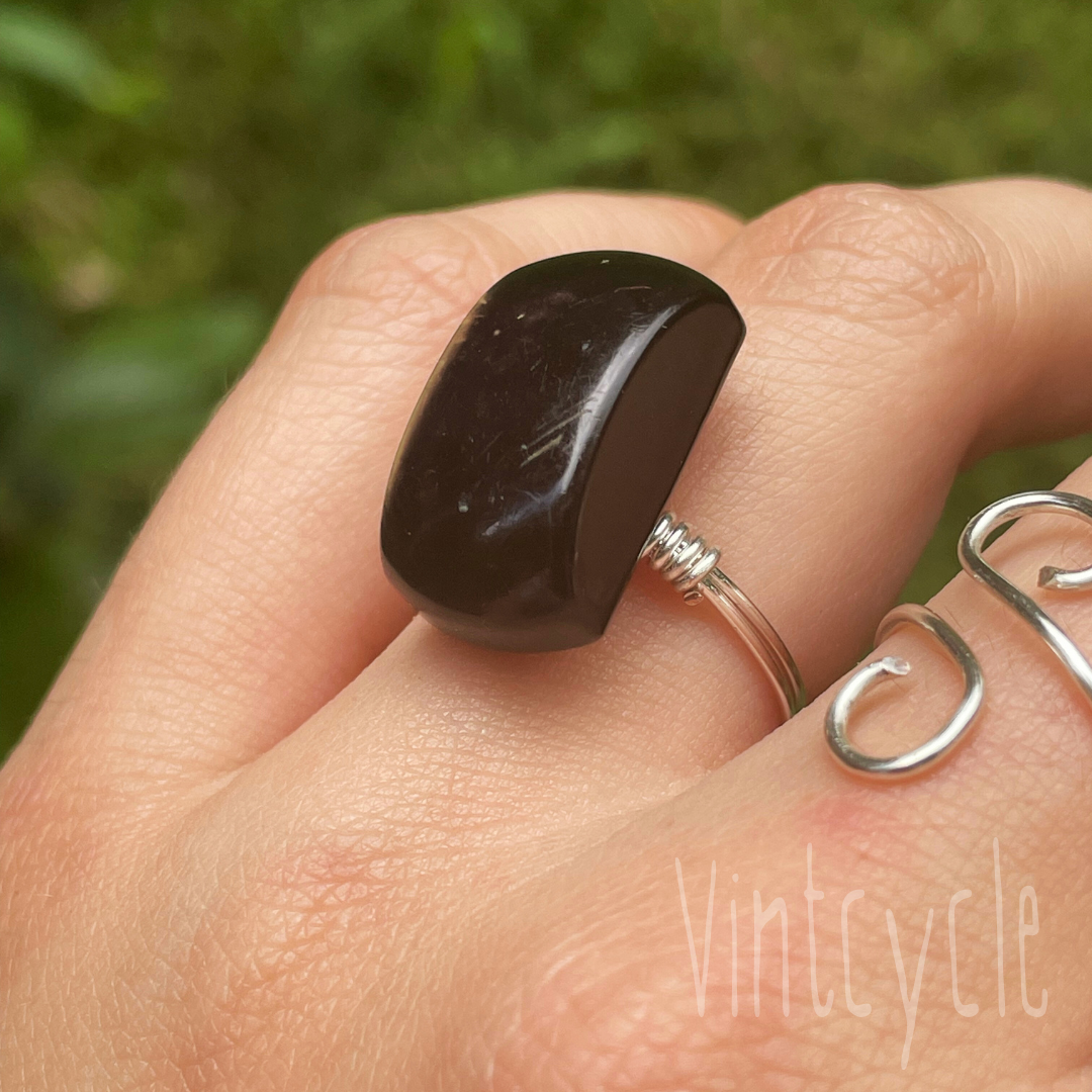 Black/Brown Uniquely Shaped Button Ring