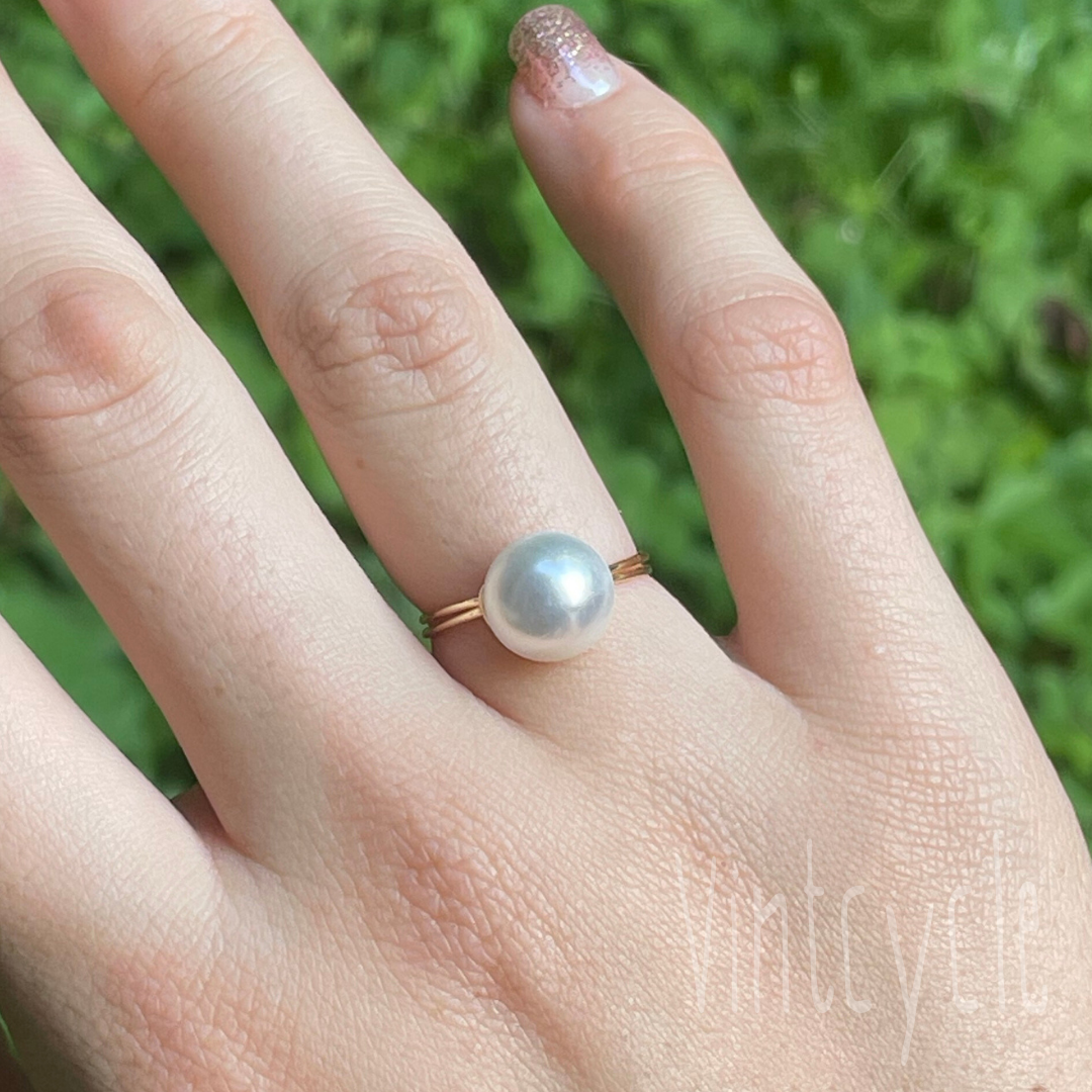 Brilliant White Pearlescent Button Ring